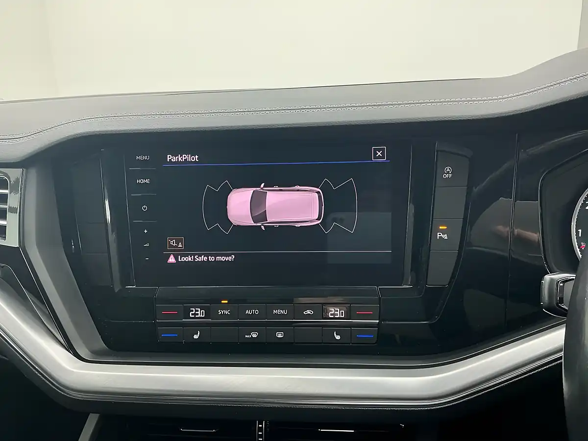 Used 2020 Volkswagen Touareg Sel White - Interior and Exterior details 14