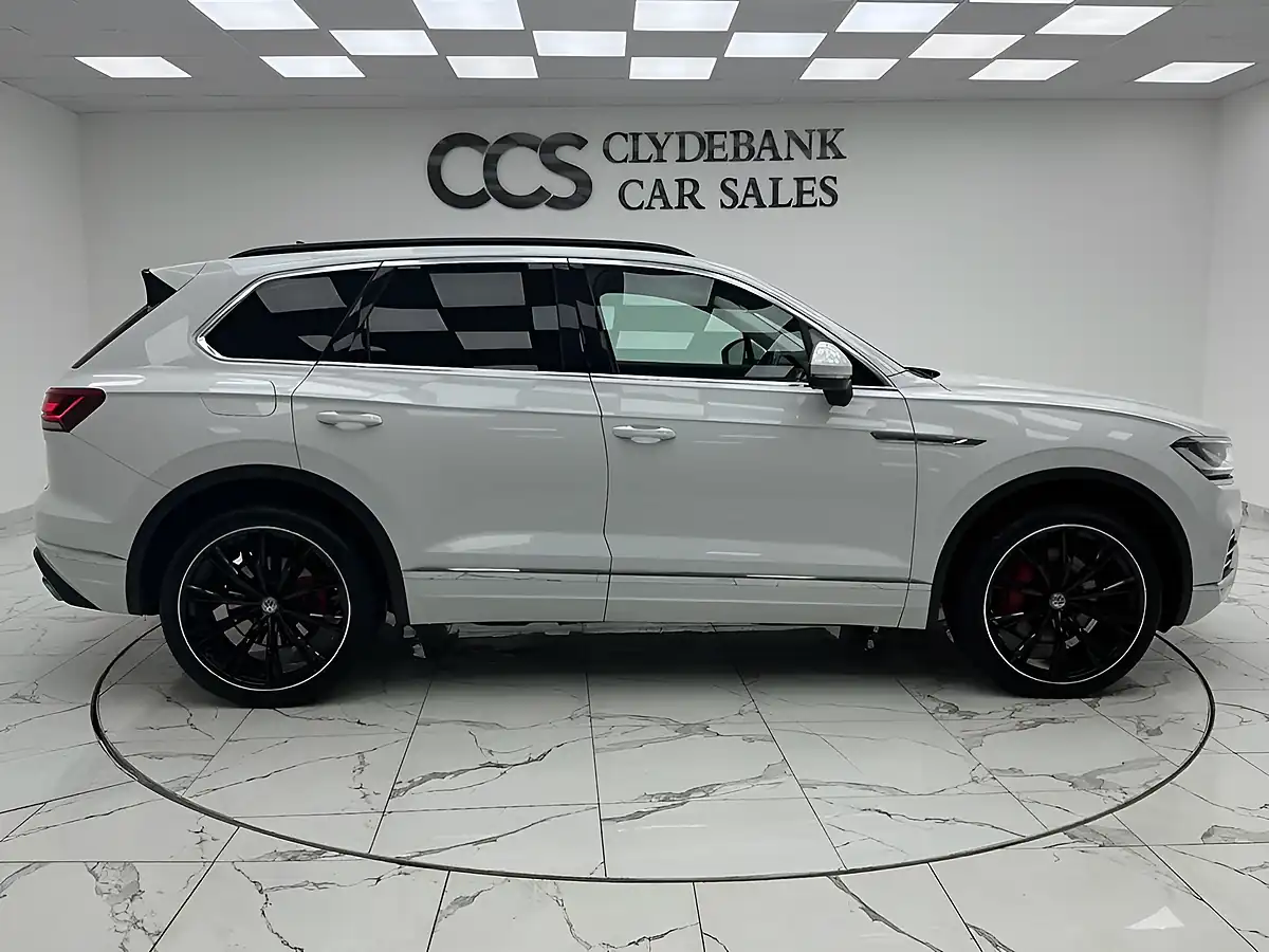 Used 2020 Volkswagen Touareg Sel White - Interior and Exterior details 2