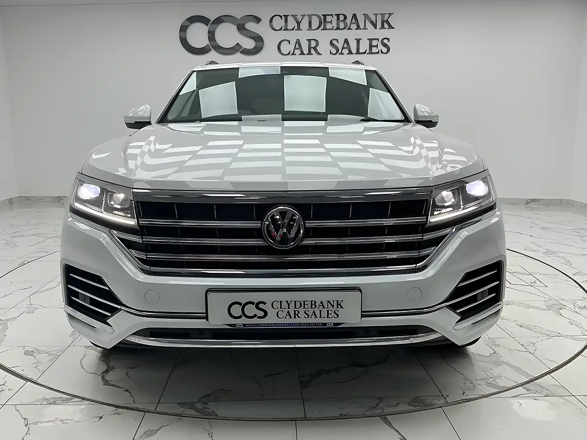 Used 2020 Volkswagen Touareg Sel White - Interior and Exterior details 8