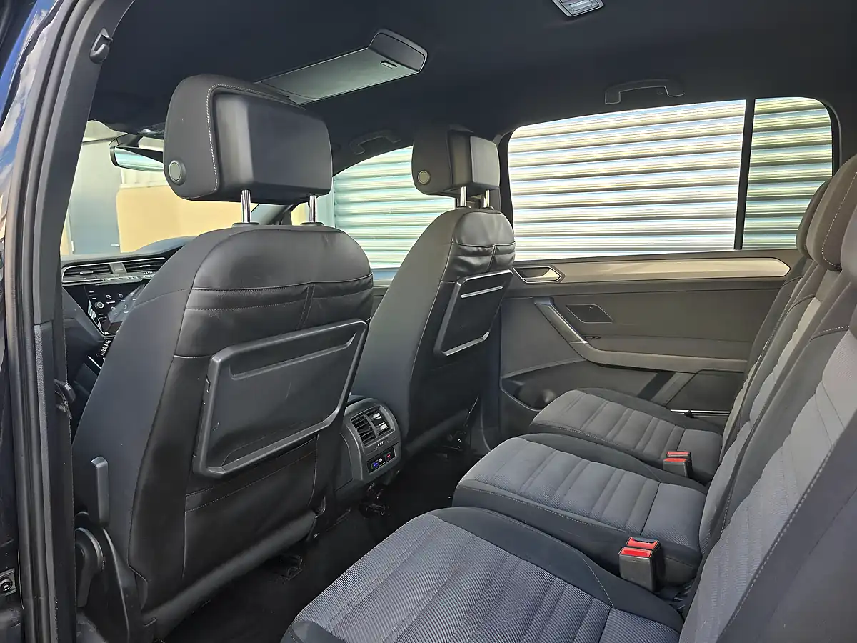 Used 2020 Volkswagen Touran R-Line Black - Interior and Exterior details 13