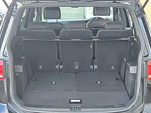 Used 2020 Volkswagen Touran R-Line Black - Interior and Exterior details 19