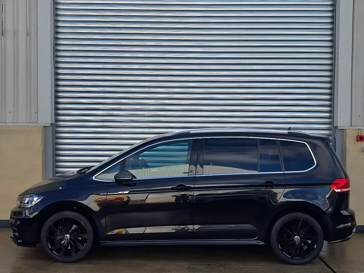 Used 2020 Volkswagen Touran R-Line Black - Interior and Exterior details 6
