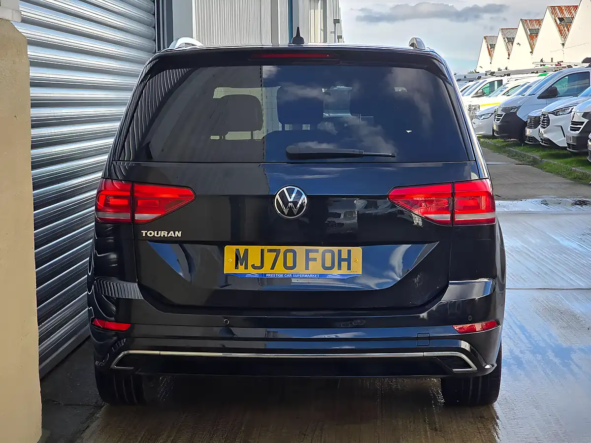 Used 2020 Volkswagen Touran R-Line Black - Interior and Exterior details 7