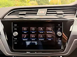 Used 2020 Volkswagen Touran R-Line White - Interior and Exterior details 11