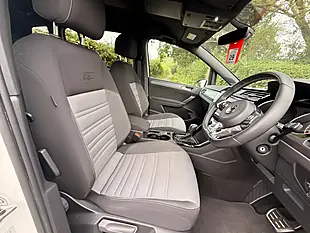 Used 2020 Volkswagen Touran R-Line White - Interior and Exterior details 9