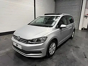 Used 2020 Volkswagen Touran Se Family Silver - Interior and Exterior details 7