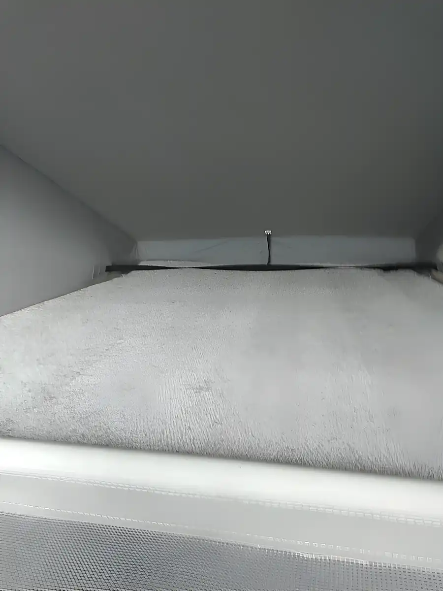 Used 2020 Volkswagen Transporter Camperking Bayleaf Green Metallic - Interior and Exterior details 12