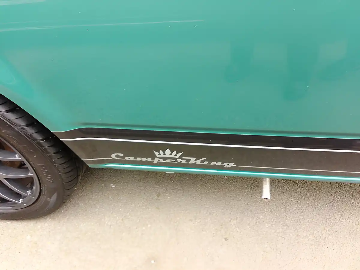 Used 2020 Volkswagen Transporter Camperking Bayleaf Green Metallic - Interior and Exterior details 16