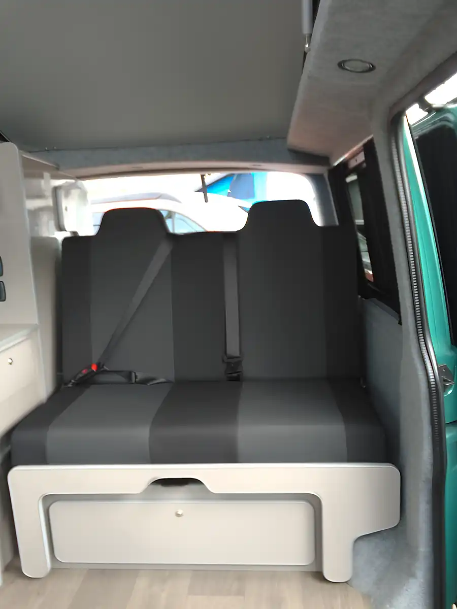 Used 2020 Volkswagen Transporter Camperking Bayleaf Green Metallic - Interior and Exterior details 6