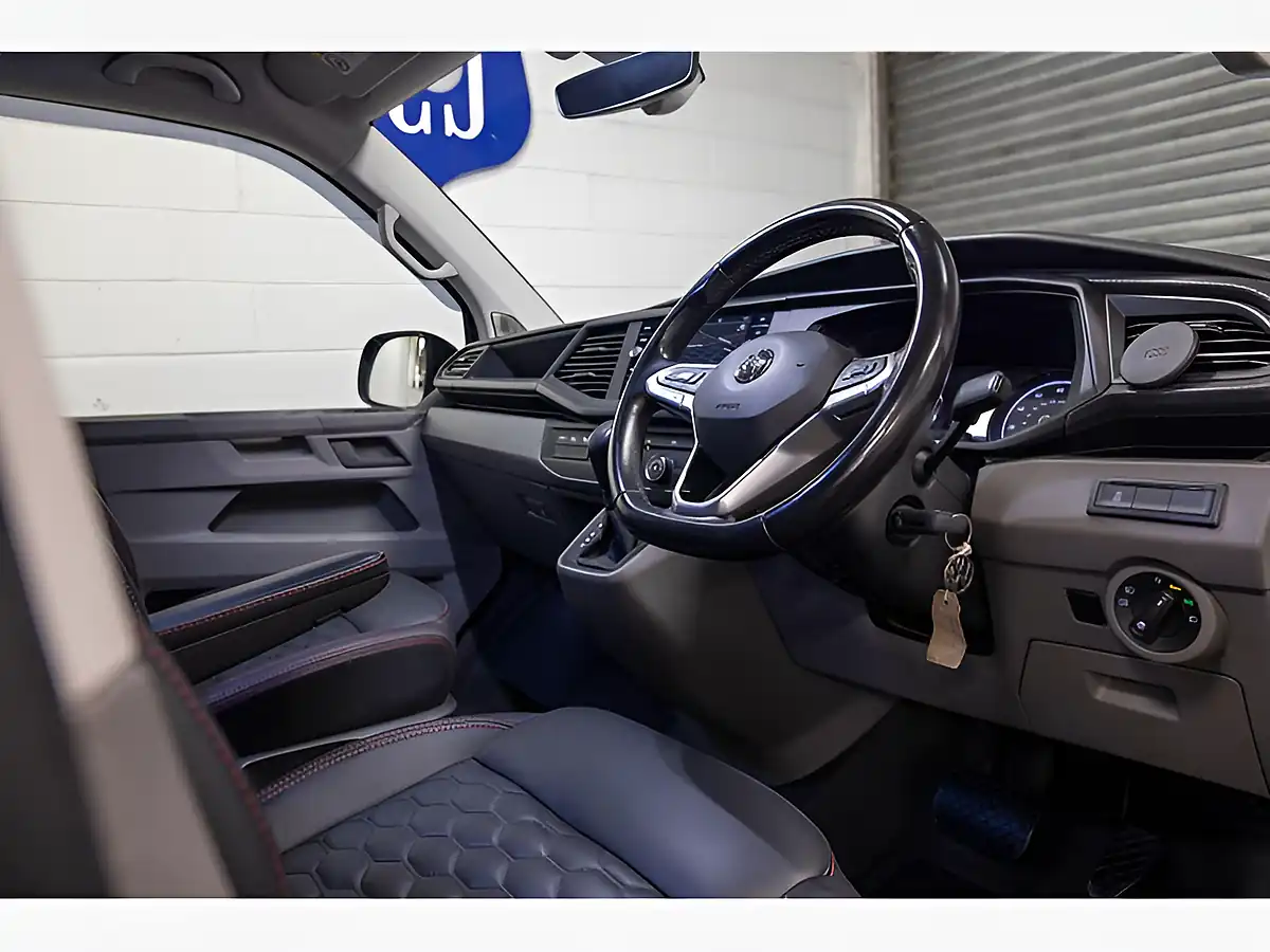 Used 2020 Volkswagen Transporter Highline Black - Interior and Exterior details 11