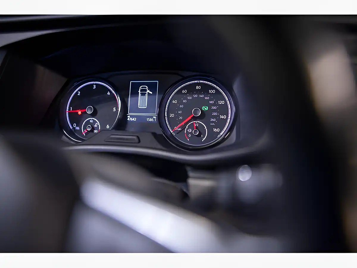 Used 2020 Volkswagen Transporter Highline Black - Interior and Exterior details 17