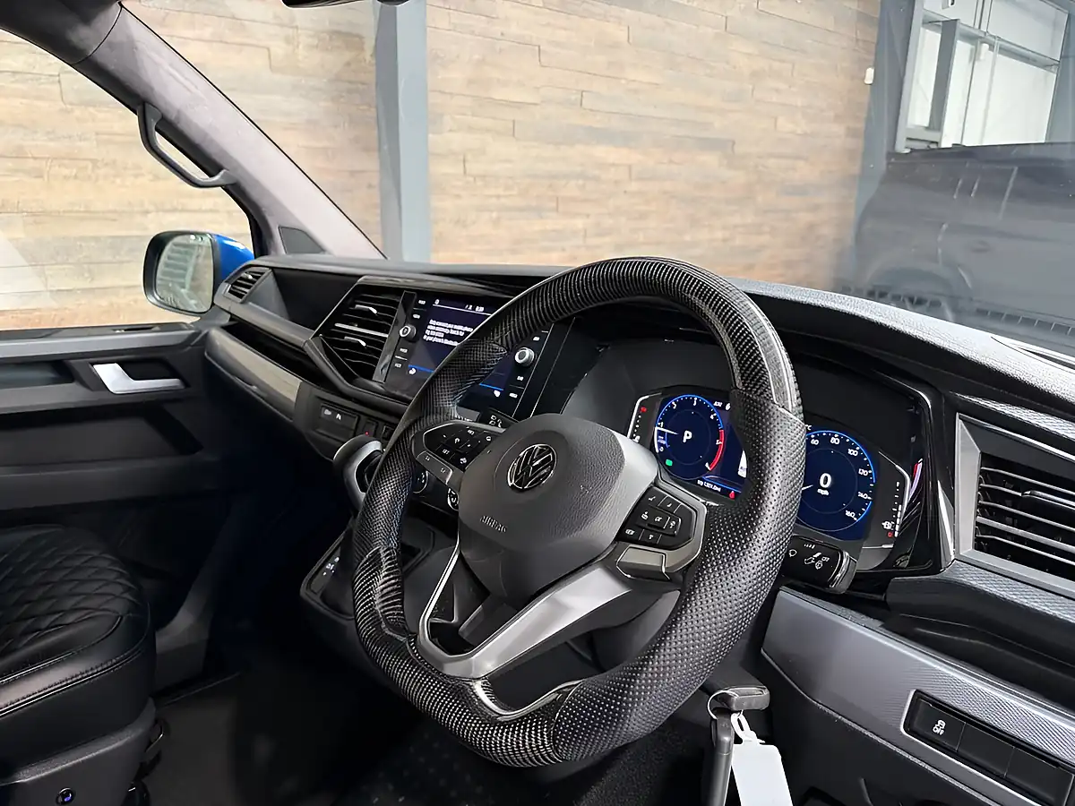 Used 2020 Volkswagen Transporter Highline Blue - Interior and Exterior details 13