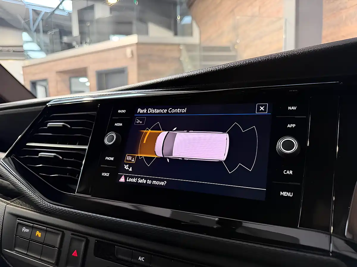 Used 2020 Volkswagen Transporter Highline Blue - Interior and Exterior details 18