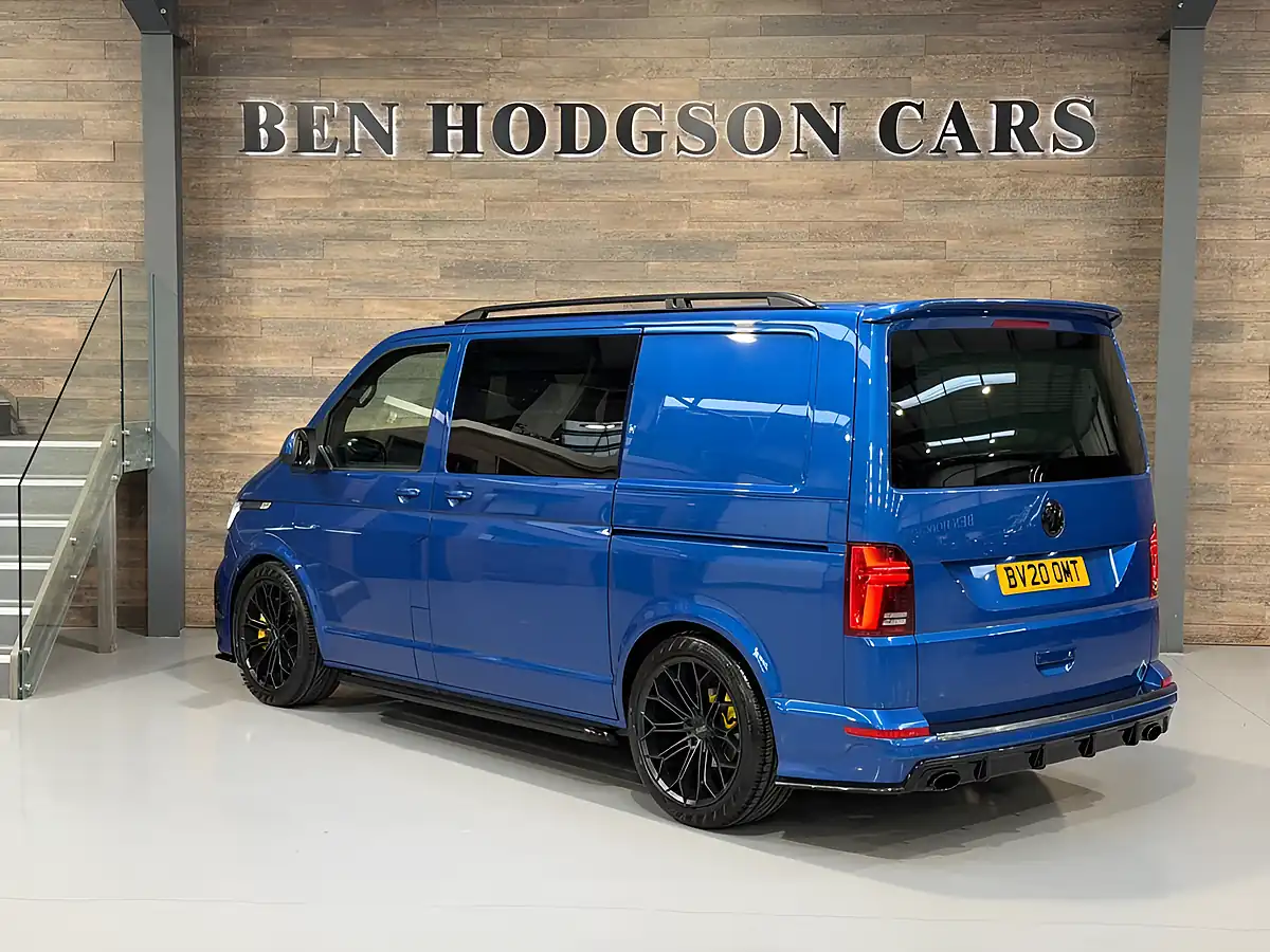 Used 2020 Volkswagen Transporter Highline Blue - Interior and Exterior details 4