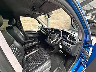 Used 2020 Volkswagen Transporter Highline Blue - Interior and Exterior details 7