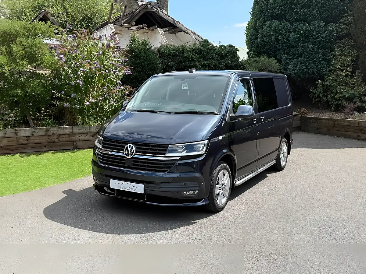 Used 2020 Volkswagen Transporter Highline Blue - Interior and Exterior details 4