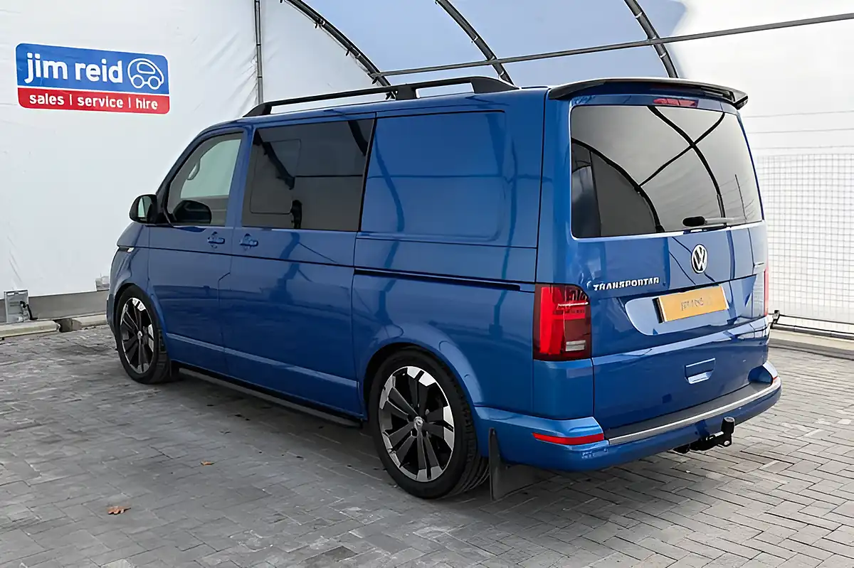 Used 2020 Volkswagen Transporter Highline Blue - Interior and Exterior details 10