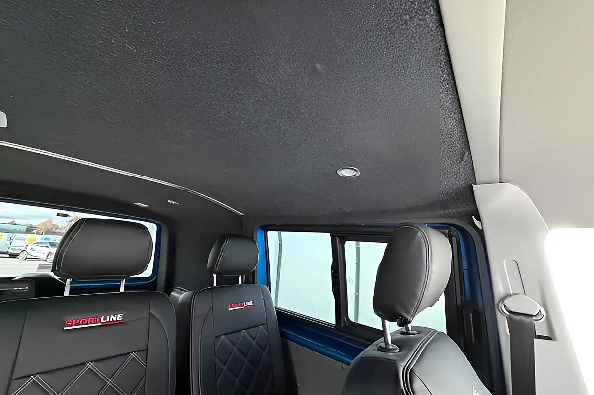 Used 2020 Volkswagen Transporter Highline Blue - Interior and Exterior details 19
