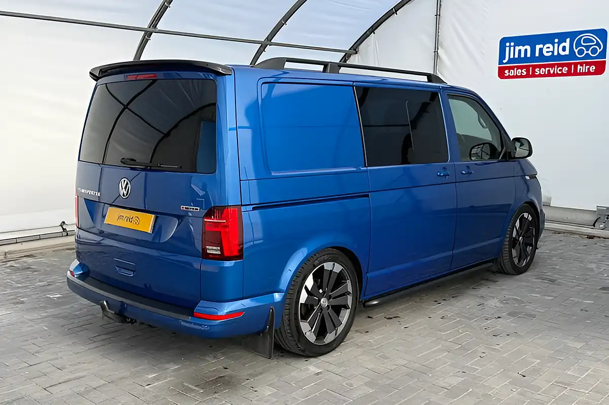 Used 2020 Volkswagen Transporter Highline Blue - Interior and Exterior details 9