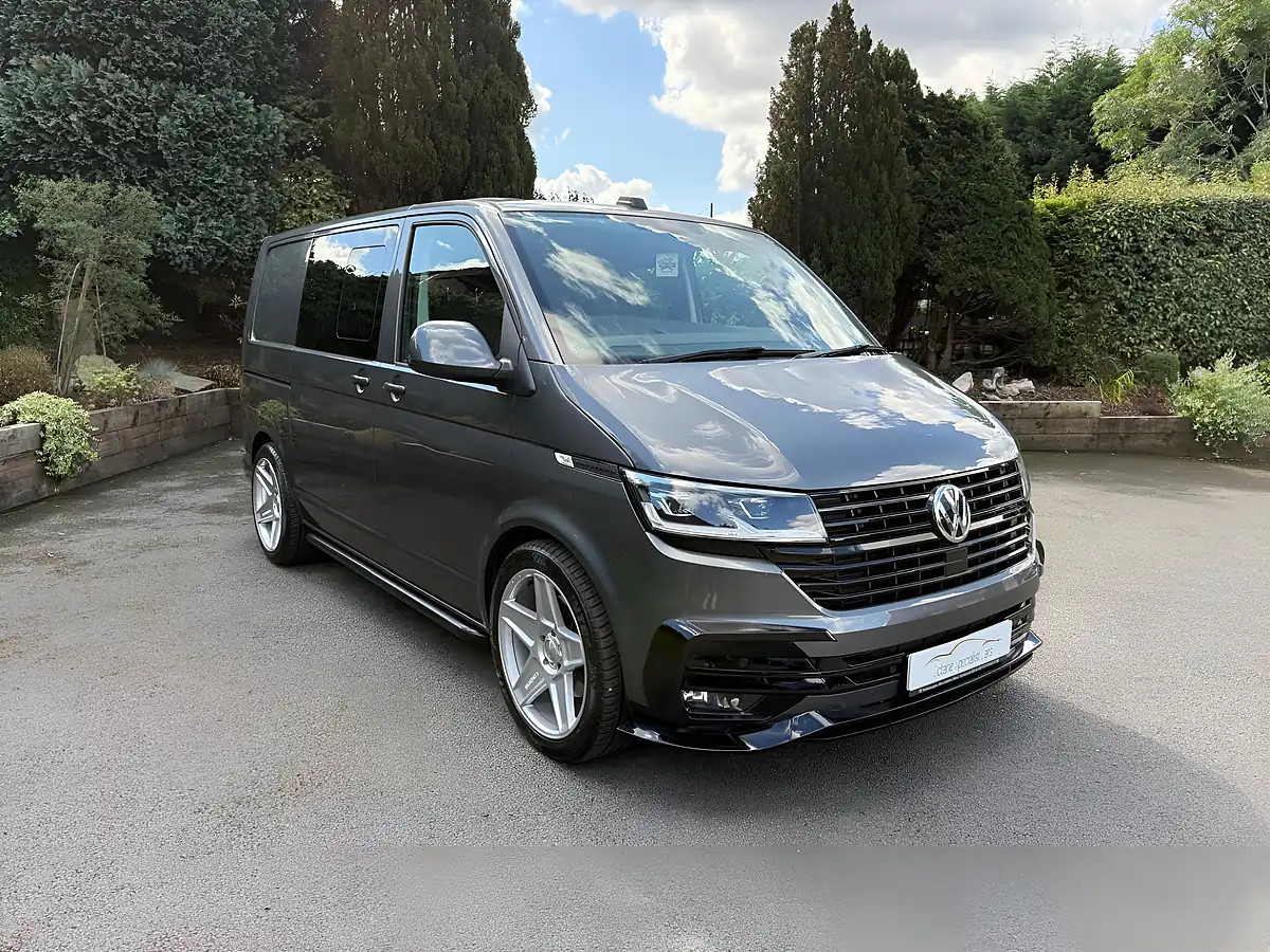 Used 2020 Volkswagen Transporter Highline Indium Grey - Interior and Exterior details 12