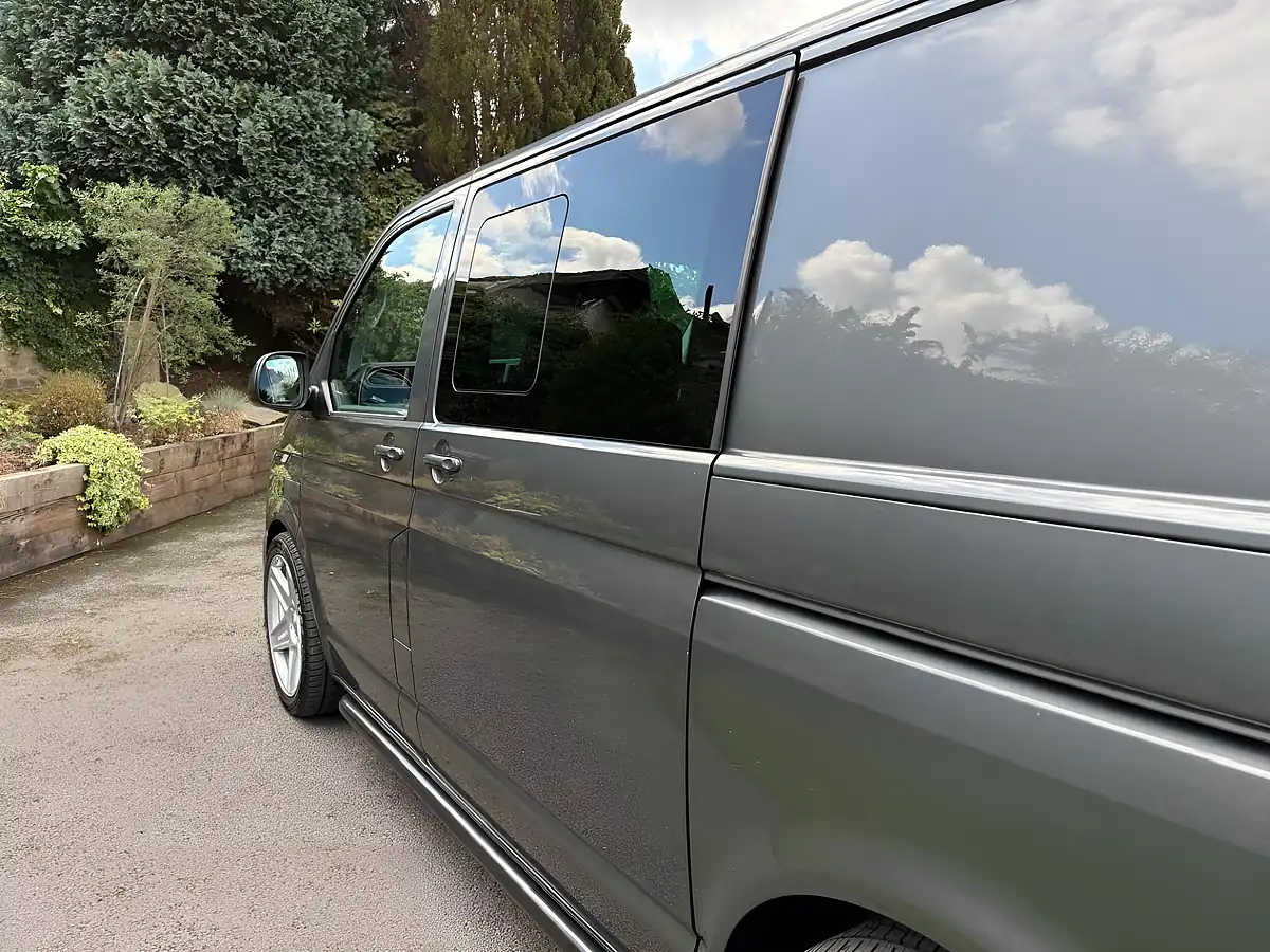 Used 2020 Volkswagen Transporter Highline Indium Grey - Interior and Exterior details 14