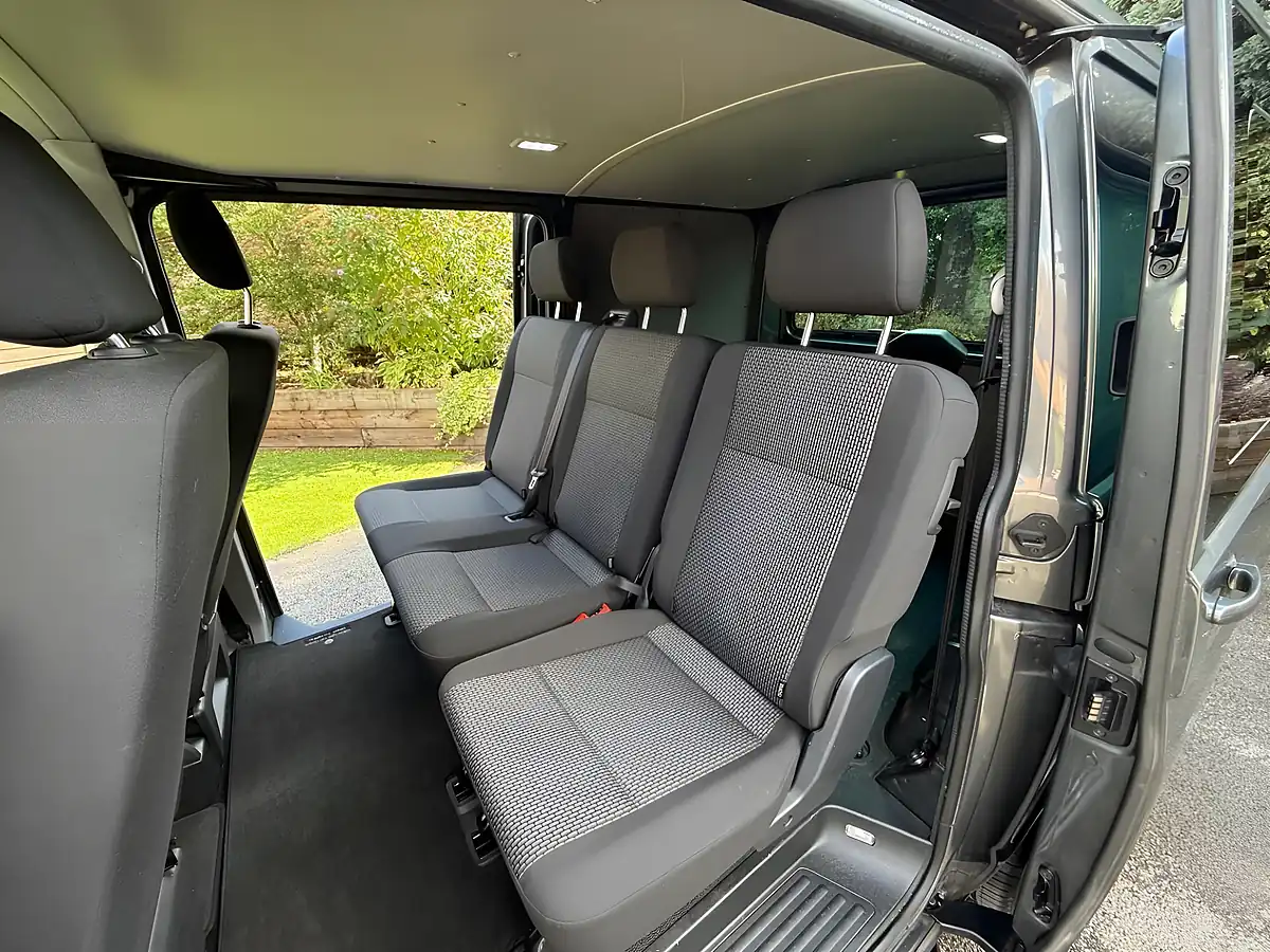 Used 2020 Volkswagen Transporter Highline Indium Grey - Interior and Exterior details 15
