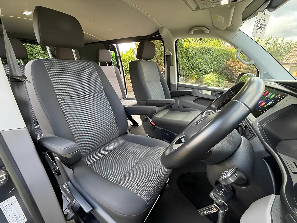 Used 2020 Volkswagen Transporter Highline Indium Grey - Interior and Exterior details 17