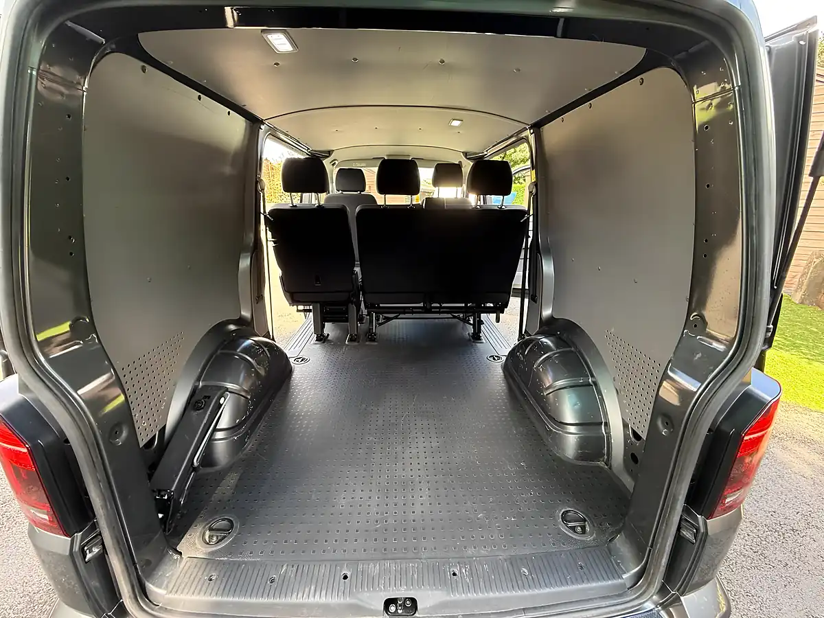Used 2020 Volkswagen Transporter Highline Indium Grey - Interior and Exterior details 18