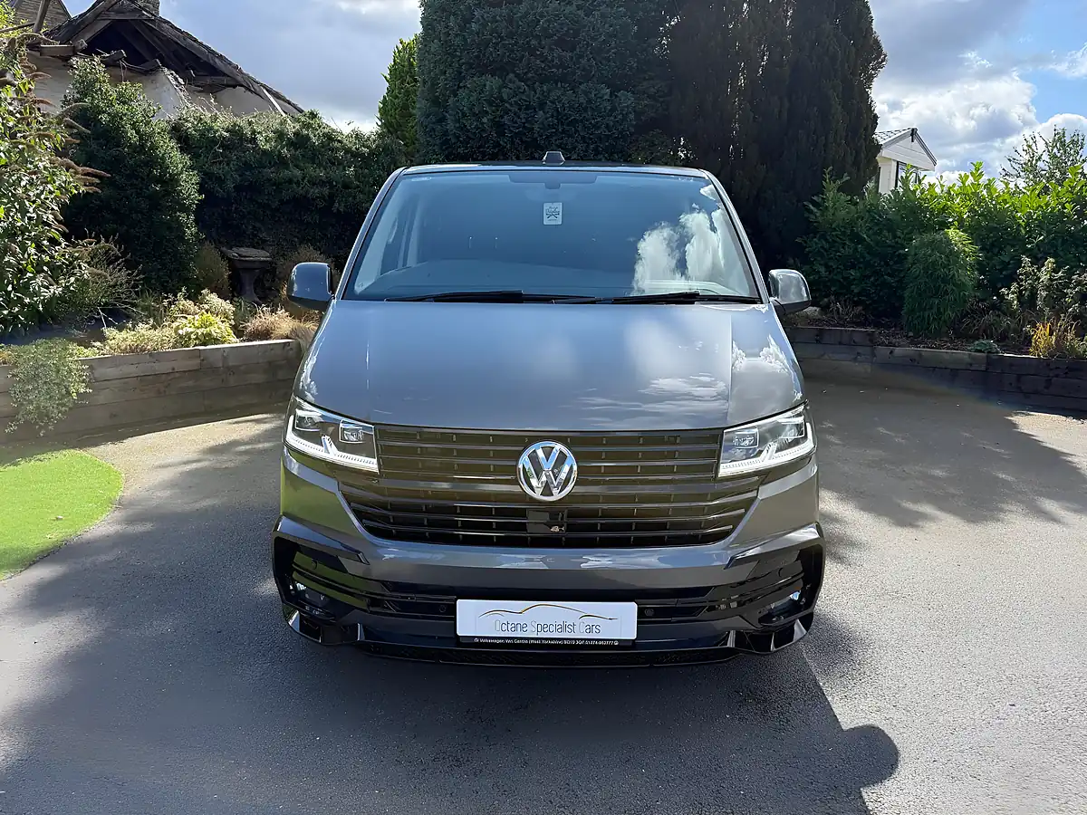 Used 2020 Volkswagen Transporter Highline Indium Grey - Interior and Exterior details 7