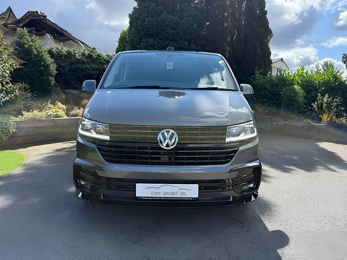Used 2020 Volkswagen Transporter Highline Indium Grey - Interior and Exterior details 8