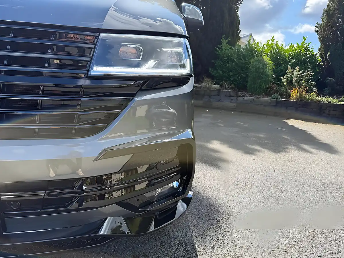Used 2020 Volkswagen Transporter Highline Indium Grey - Interior and Exterior details 9