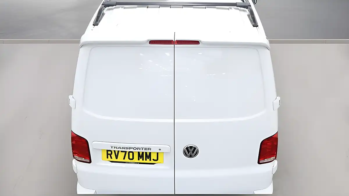 Used 2020 Volkswagen Transporter Highline White - Interior and Exterior details 10