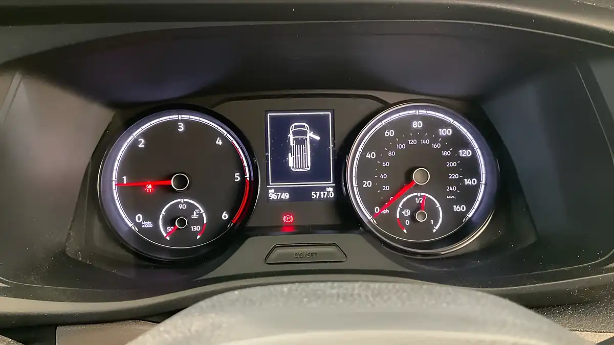 Used 2020 Volkswagen Transporter Highline White - Interior and Exterior details 13