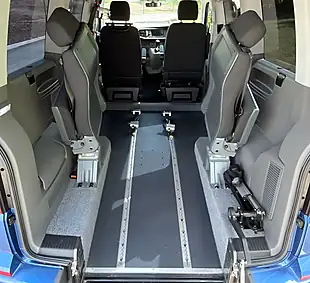Used 2020 Volkswagen Transporter Se Blue - Interior and Exterior details 7