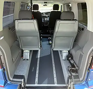 Used 2020 Volkswagen Transporter Se Blue - Interior and Exterior details 8
