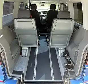 Used 2020 Volkswagen Transporter Se Blue - Interior and Exterior details 8