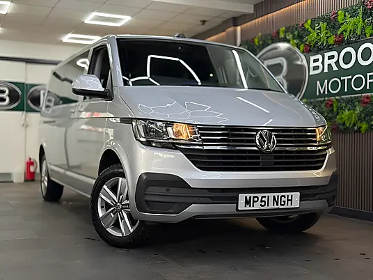 2020 Volkswagen Transporter Shuttle SE TDI