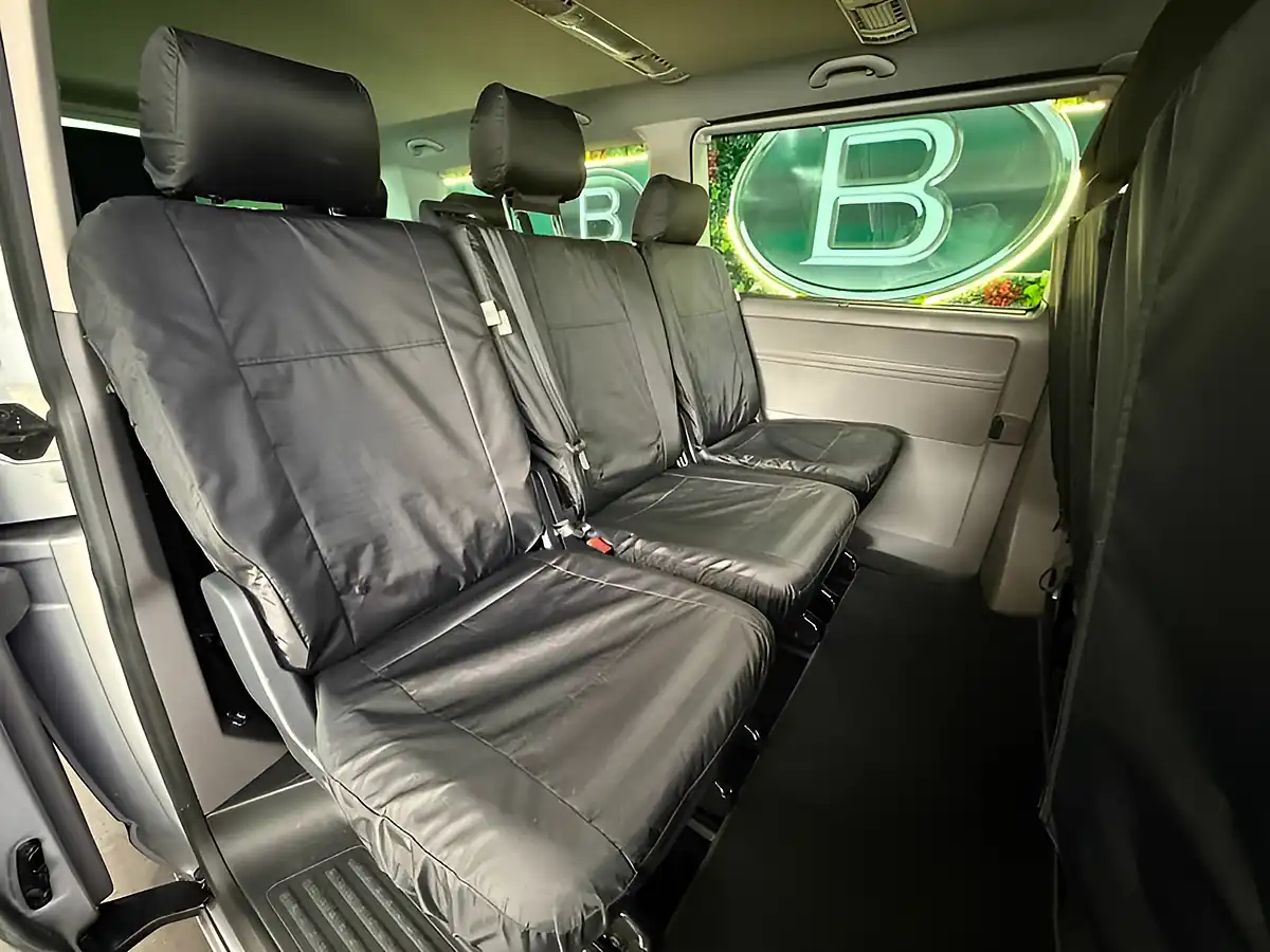 Used 2020 Volkswagen Transporter Shuttle Se Silver - Interior and Exterior details 15