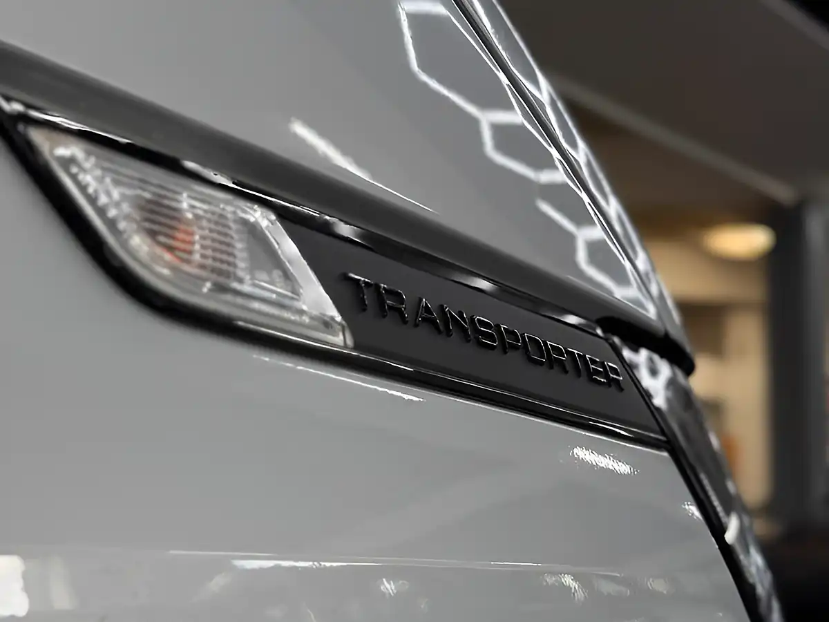Used 2020 Volkswagen Transporter Shuttle Se Silver - Interior and Exterior details 19