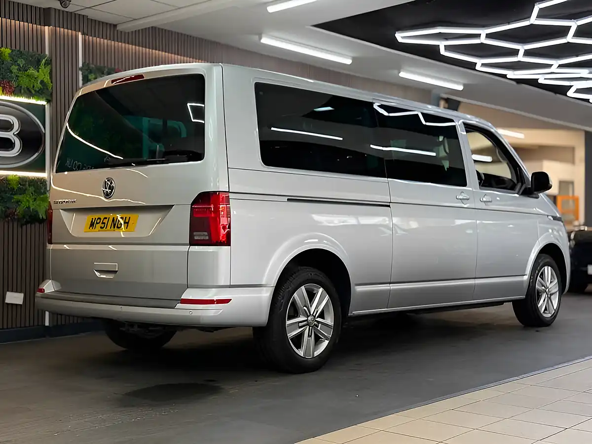 Used 2020 Volkswagen Transporter Shuttle Se Silver - Interior and Exterior details 9