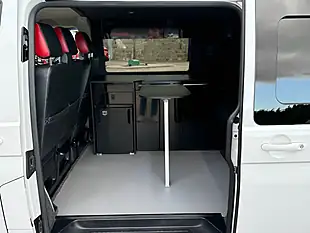Used 2020 Volkswagen Transporter Sportline Pure White - Interior and Exterior details 14