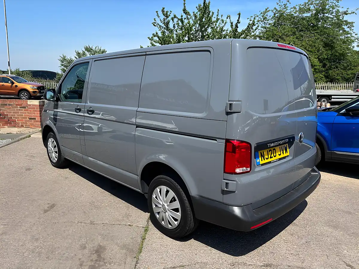 Used 2020 Volkswagen Transporter Startline Grey - Interior and Exterior details 12