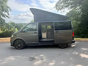 Used 2020 Volkswagen Transporter Startline Grey - Interior and Exterior details 11