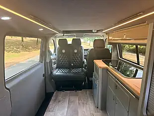 Used 2020 Volkswagen Transporter Startline Grey - Interior and Exterior details 17