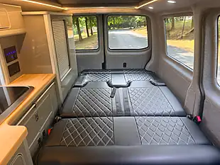 Used 2020 Volkswagen Transporter Startline Grey - Interior and Exterior details 19