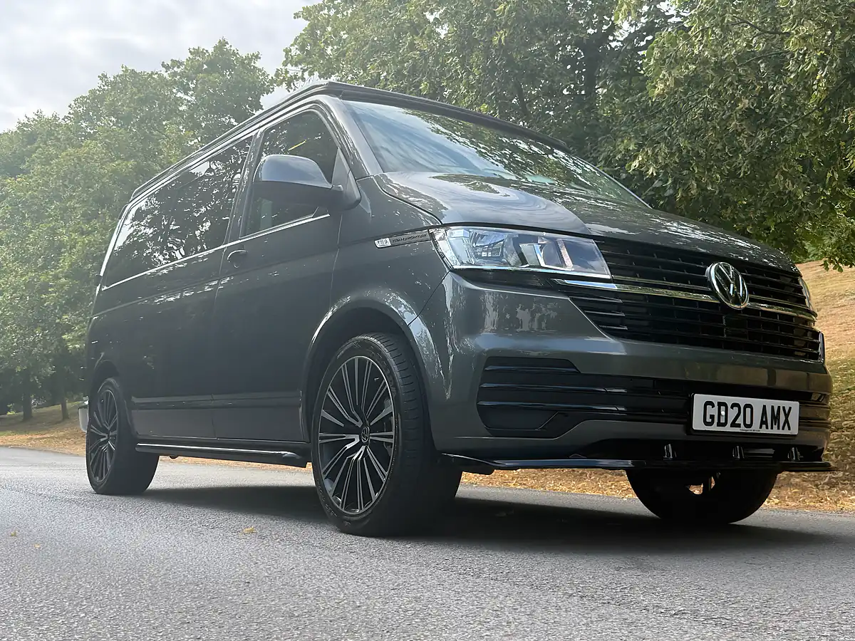 Used 2020 Volkswagen Transporter Startline Grey - Interior and Exterior details 2