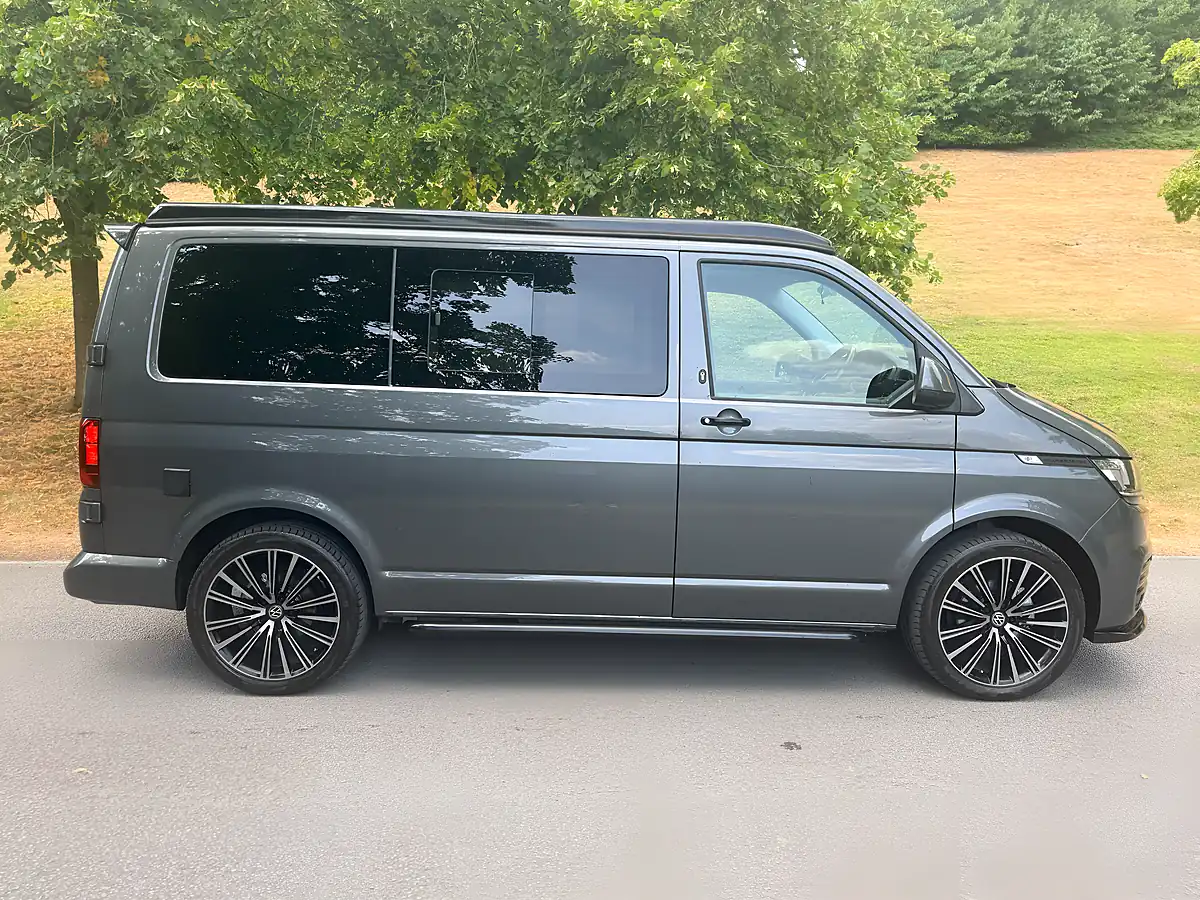 Used 2020 Volkswagen Transporter Startline Grey - Interior and Exterior details 3