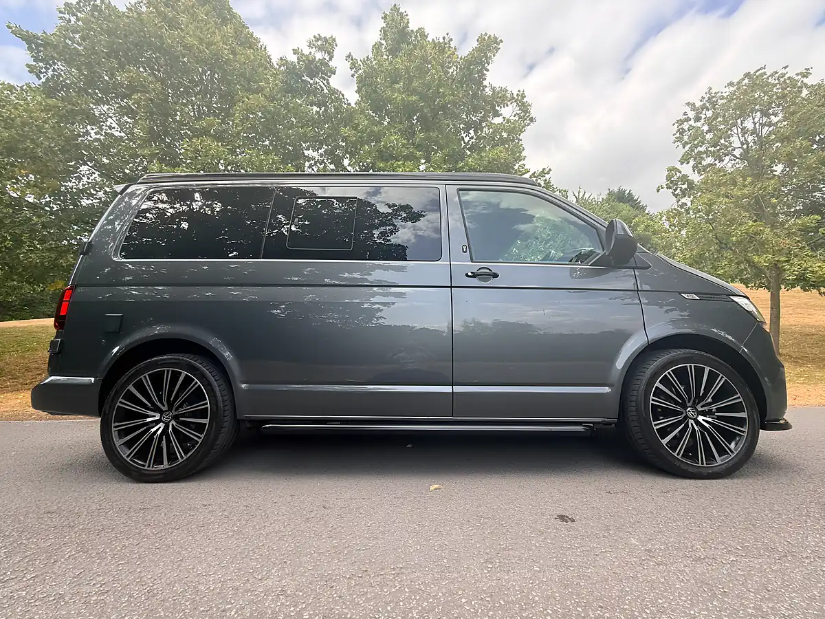 Used 2020 Volkswagen Transporter Startline Grey - Interior and Exterior details 4