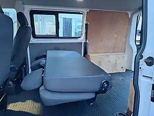 Used 2020 Volkswagen Transporter Startline Kombi Double Cab White - Interior and Exterior details 12