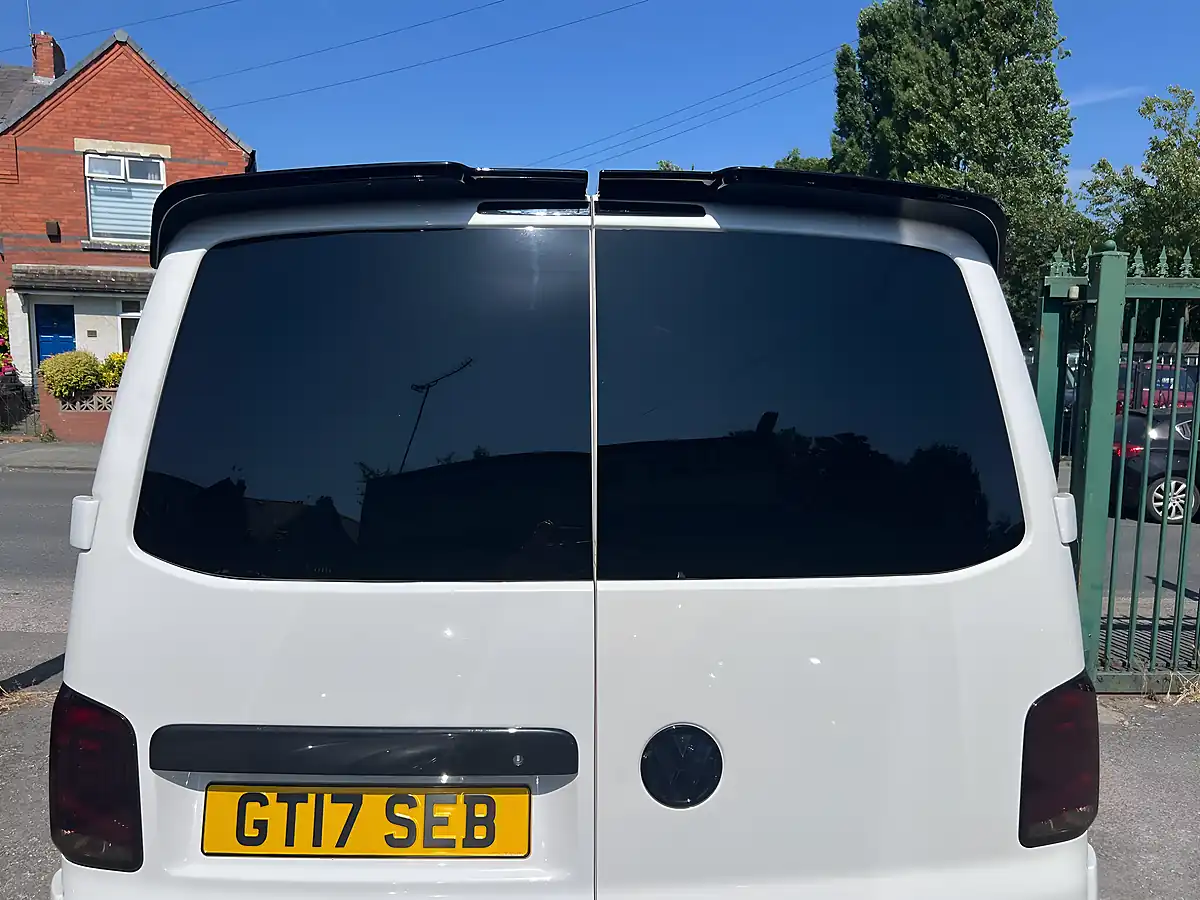 Used 2020 Volkswagen Transporter Startline White - Interior and Exterior details 6
